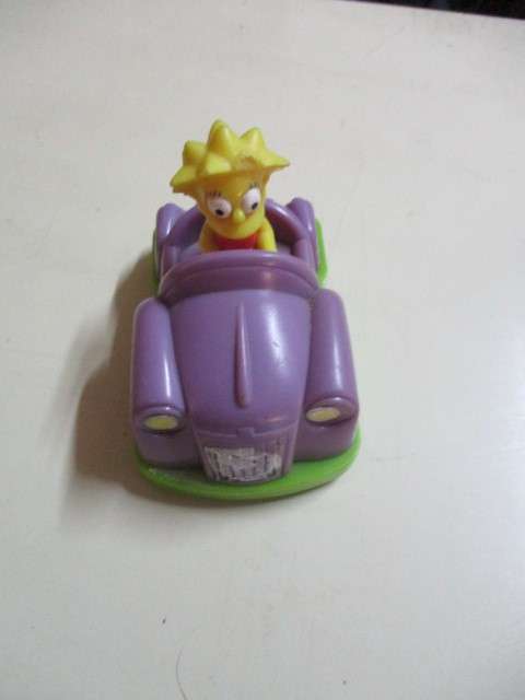 LISA IN SMALL CAR THE SIMPSONS