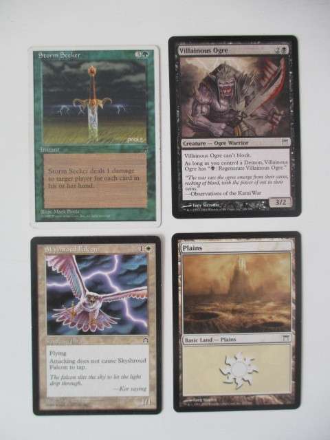 MAGIC THE GATHERING - STORM SEEKER - PLUS 3 FREE CARDS