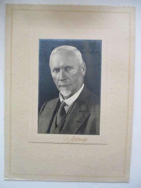 AUTOGRAPHED / SIGNED - GENERAL JAN SMUTS - MOUNTED ON CARDBOARD