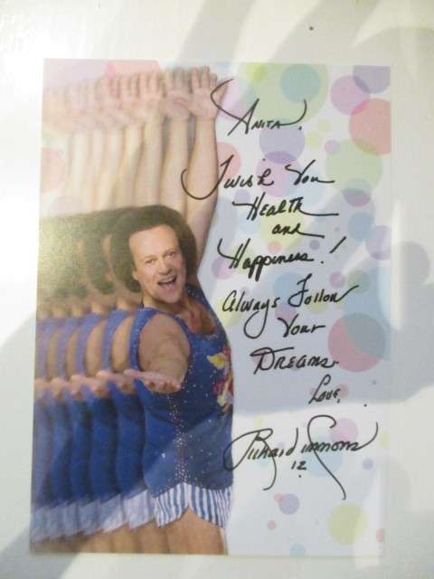 AUTOGRAPHED / SIGNED - RICHARD SIMMONS  -  12 1/2 CM  X 18 CM