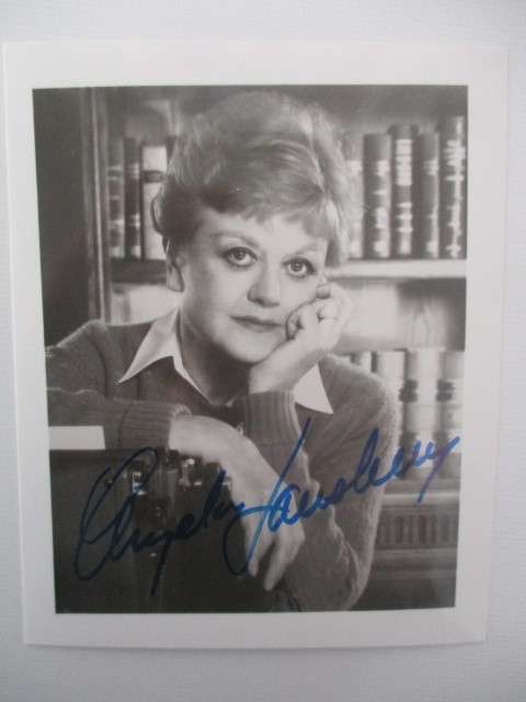AUTOGRAPHED / SIGNED - ANGELA LANSBURY MURDER SHE WROTE