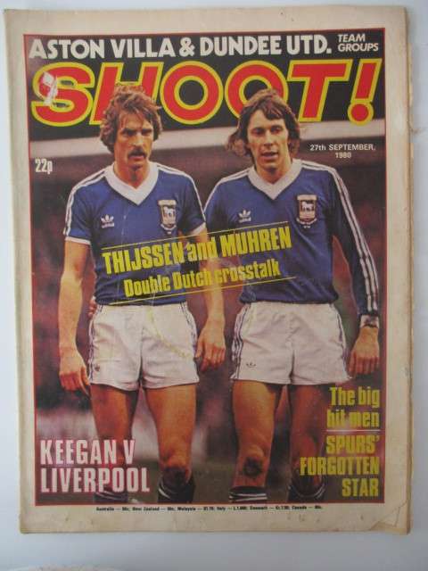 SHOOT MAGAZINE 1980 - SOCCER ASTON VILLA