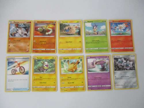 POKEMON - LOT OF 10 CARDS