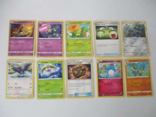 POKEMON - LOT OF 10 CARDS