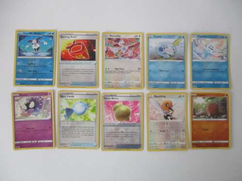 POKEMON - LOT OF 10 CARDS ALL ARE FOIL