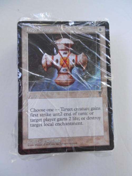 Magic the Gathering 100 or more mostly all different mixed cards