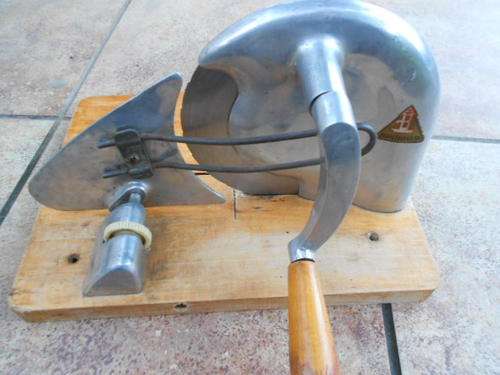 Vintage Brunner Bread Slicer lovely working order see below !!!