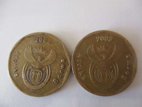 SOUTH AFRICA - 50c COINS - X2 CRICKET AND SOCCER COINS  - 2002 -2003  (6)