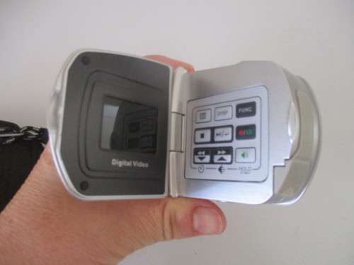 VINTAGE MINI MUSTEK DIGITAL  VIDEO  CAMCORDER MPEG 4 CASE AND INSTRUCTIONS