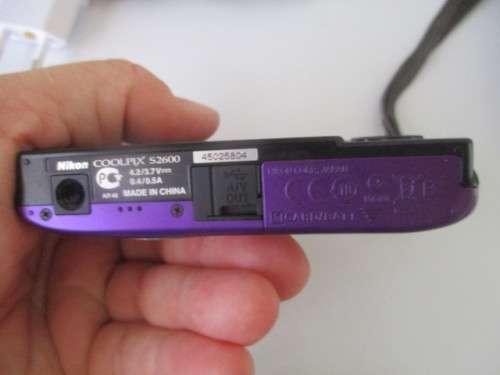 NIKON COOLPIX SLIM BODY DIGITAL CAMERA WITH CAMERA BAG AND CHARGER