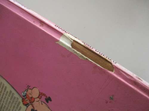 ASTERIX AND THE  CHIEFTAIN`S  SHIELD - HARD COVER -  POSSIBLY FIRST PRINTING  1977