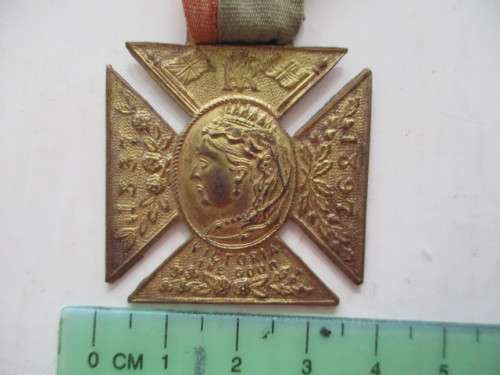 ANTIQUE MEDALLION QUEEN VICTORIA REIGN OF 60 YEARS WITH RIBBON
