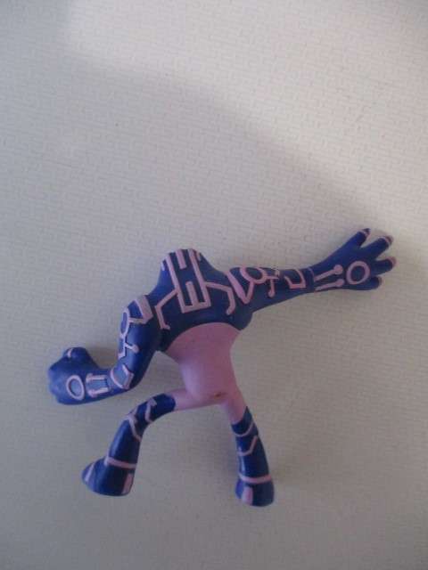 BEN - 10 SMALL FIGUIRINE  WITH SERIAL NUMBER UNDER ITS FOOT APP 5 CM TALL