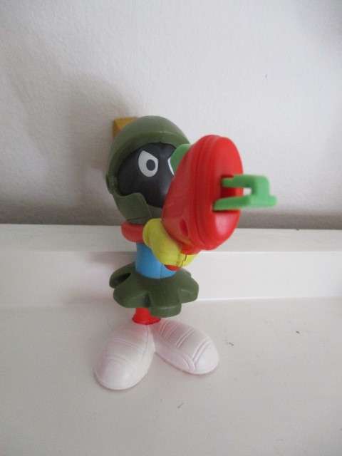 MARVIN THE MARTIAN FROM LOONEY TUNES
