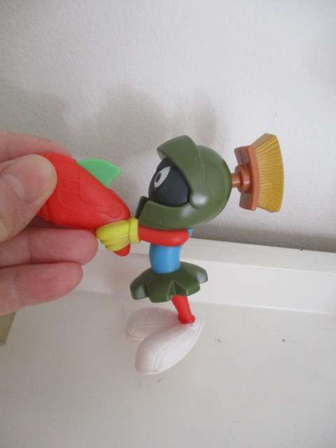 MARVIN THE MARTIAN FROM LOONEY TUNES
