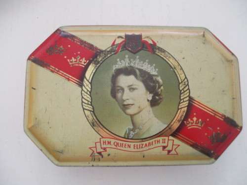 VINTAGE TIN  HARRY VINCENT LTD TIN TOFFEES 1953 CORONATION OF THE QUEEN
