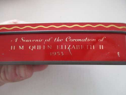 VINTAGE TIN  HARRY VINCENT LTD TIN TOFFEES 1953 CORONATION OF THE QUEEN