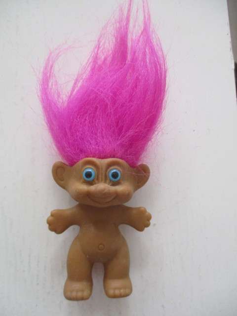 VINTAGE TROLL  APP 7 cm  TALL