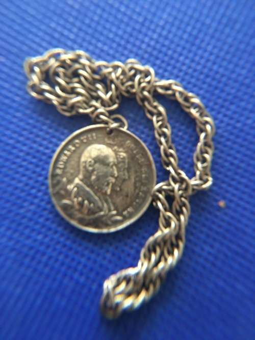 KING EDWARD VII AND QUEEN ALEXANDRA CORONATION 1902 BRACELET WITH 6D  COIN SILVER