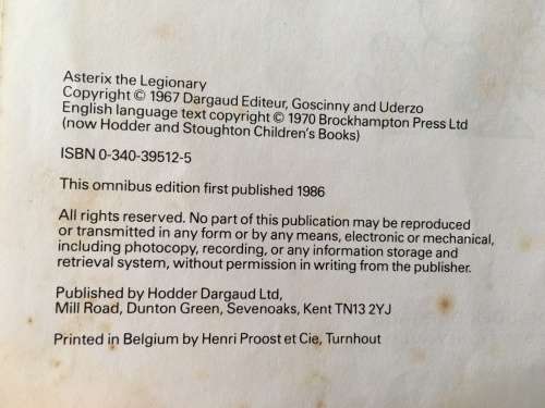 ASTERIX AND ROMANS - HARD COVER - THE OMNIBUS EDITION  - 1986 - PRINTED IN BELGIUM 24 X 18 1/2 CM