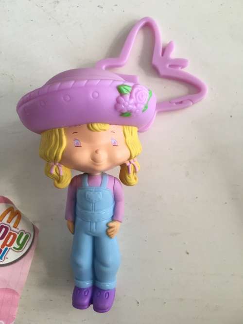 MC DONALDS HAPPY MEAL TOY - STRAWBERRY SHORTCAKE  SMALL DOLL  - 2007