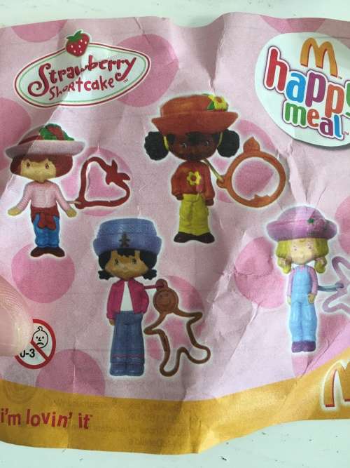 MC DONALDS HAPPY MEAL TOY - STRAWBERRY SHORTCAKE  SMALL DOLL  - 2007