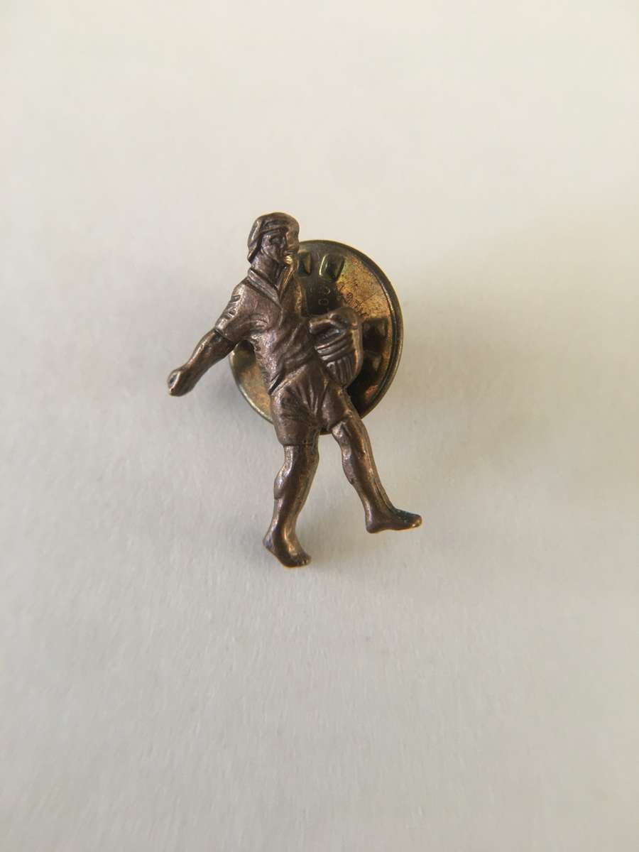 VINTAGE MINI BADGE  - THE SOWER