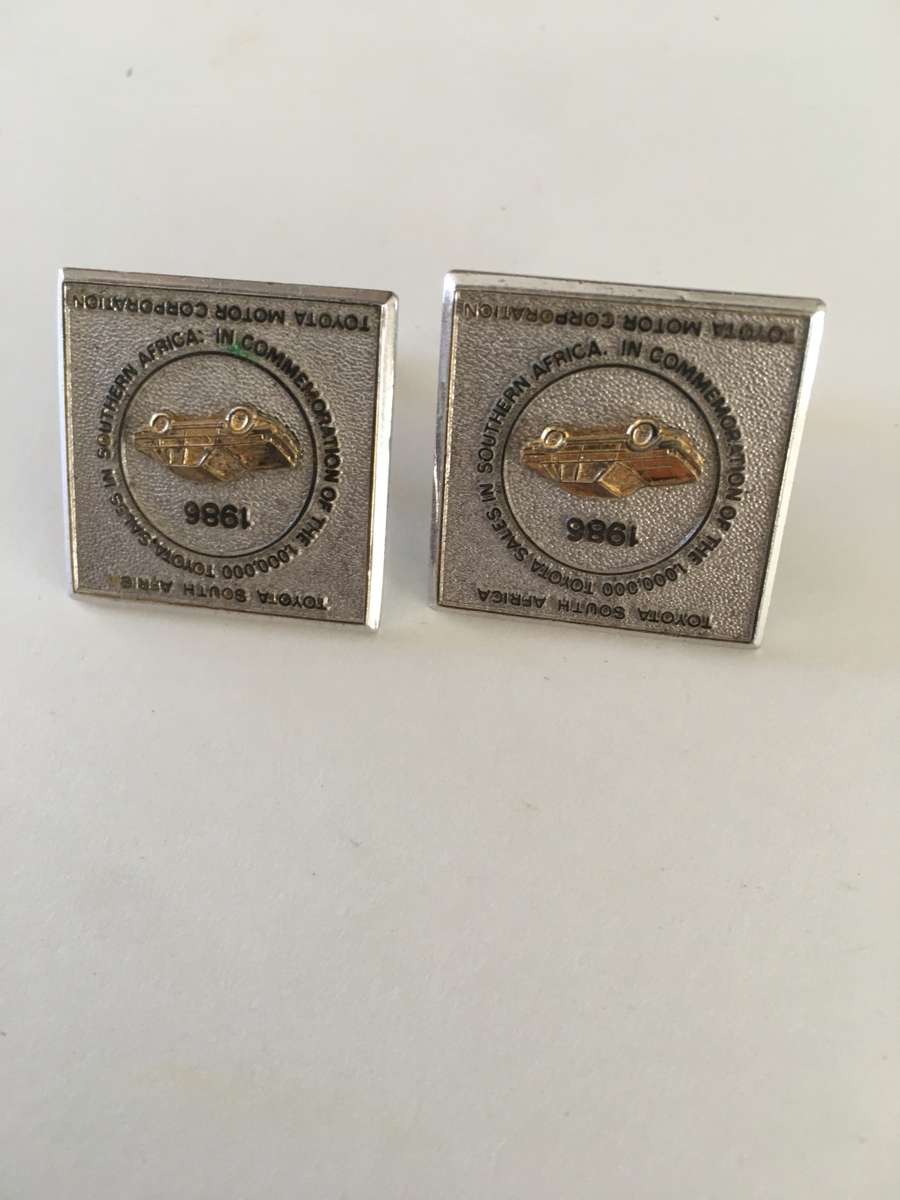 LOVELY VINTAGE TOYOTA  MENS CUFF LINKS
