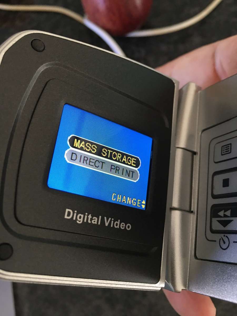 VINTAGE MINI MUSTEK DIGITAL  VIDEO  CAMCORDER MPEG 4 CASE AND INSTRUCTIONS