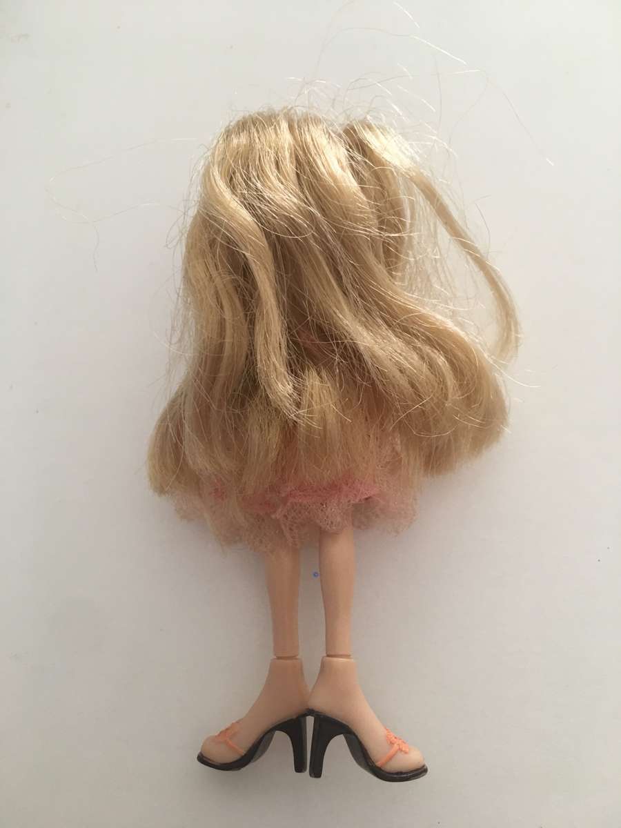 VINTAGE SMALL BRATZ DOLL 2002