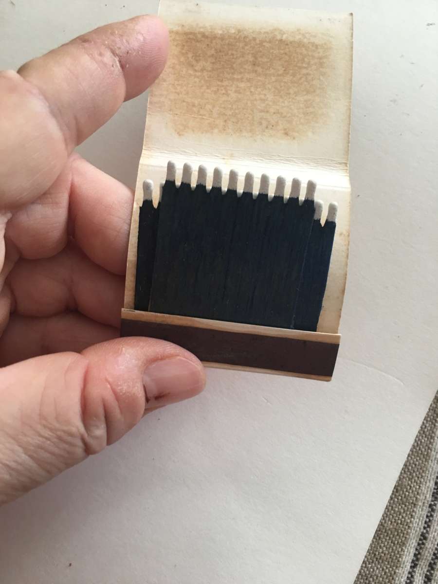 VINTAGE MATCH BOOK - ROTHMANS