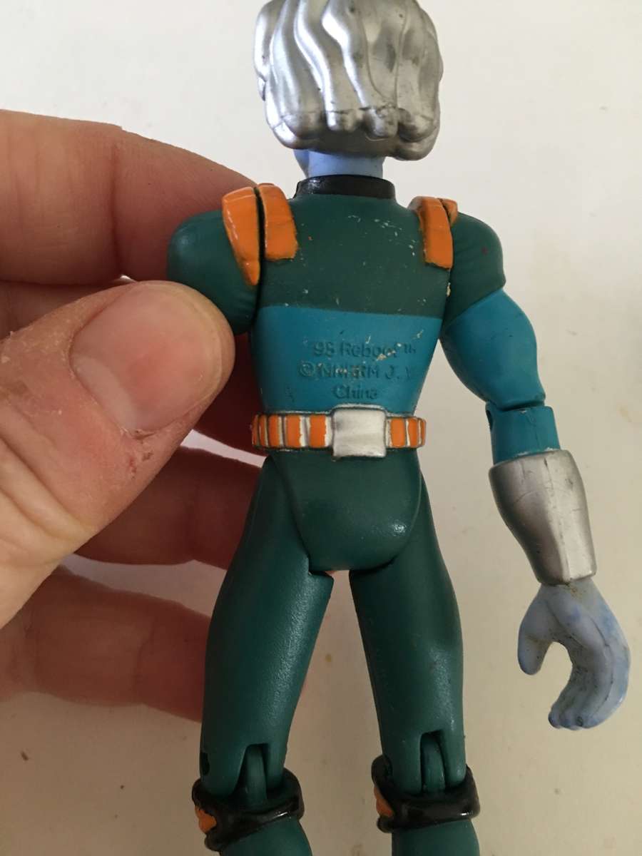 VINTAGE BOB REBOOT ACTION FIGURE IRWIN 1995  PIN MISSING IN ARM IVE USED TOOTHPICK