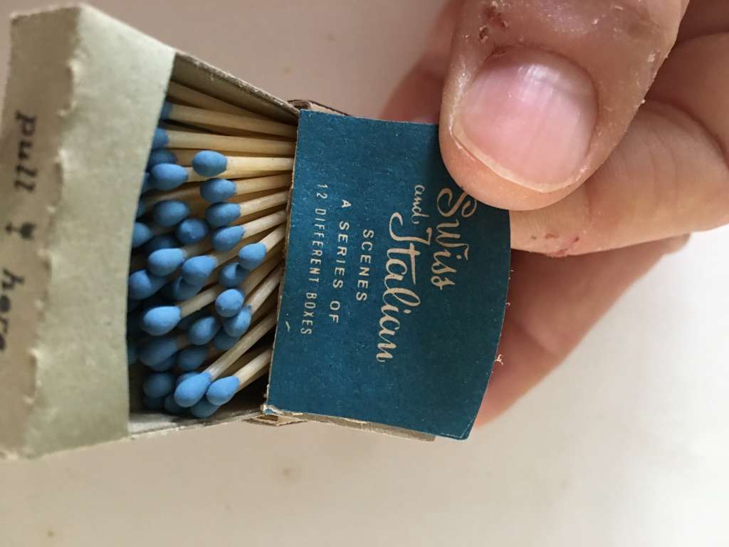 VINTAGE MATCH BOX WITH MATCHES