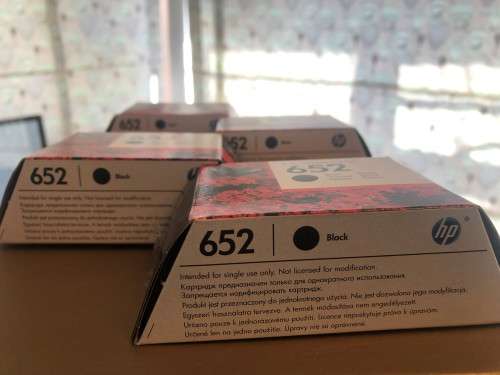 BULK OFFER 4 Original 652 Black Ink Cartridges