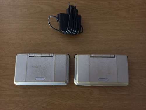 2x Nintendo DS Silver (SOLD AS IS)