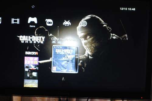 PS3 SLIM 320 GB (JAILBROKEN) WITH GAMES AND CONTROLLER