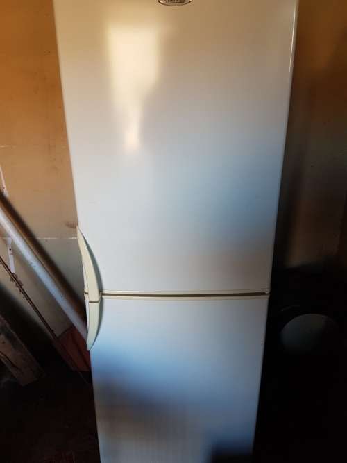 Bulk Auction 4 x Fridges, 1 x pizza oven and smeg free standing stove/oven