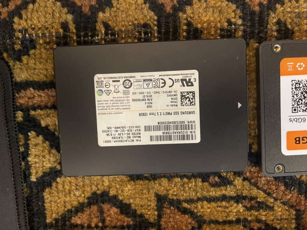 2 x 2.5 SSD`s Samsung used and Walram new