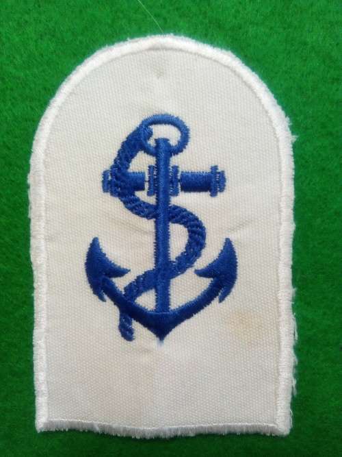 SADF .. SA NAVY LEADING SEAMAN RANK BADGE