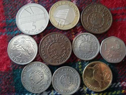 LOT OF 10 X MOZAMBIQUE COINS - DIFFERENT ERAS - CIRCULATED