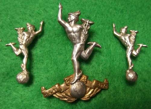 SADF WHITE METAL - SIGNALS CAP AND COLLAR BADGES SET - PINS AND SCREW POSTS INTACT.