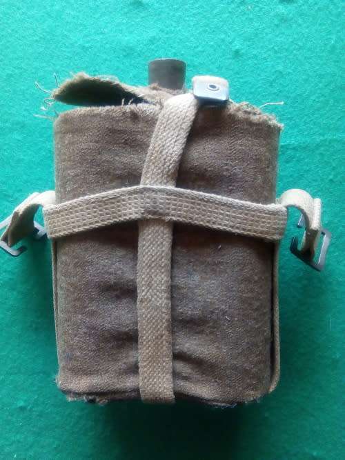 WW2 ERA ENAMEL WATER BOTTLE  - RESTORABLE