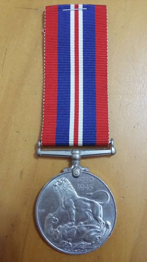 1939 / 45 WAR MEDAL - unnamed full size