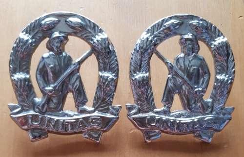 SADF COMMANDO (UNITAS) COLLAR BADGE PAIR - PINS INTACT