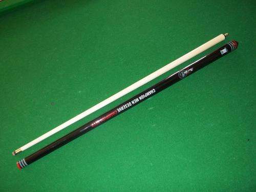 2 piece "BLACK LABEL BEER" branded pool que