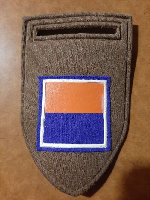 SADF - ARMOUR BRAVO SQN SHOULDER FLASH - PIN INTACT