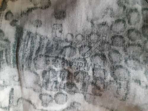 CZECHOSLOVAKIA RAIN PATTERN FIELD JACKET SIZE L (AS NEW)- ARMPIT TO ARMPIT 60CM