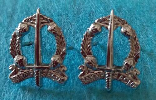 SADF MILITARY POLICE ( MESS DRESS) COLLAR BADGES