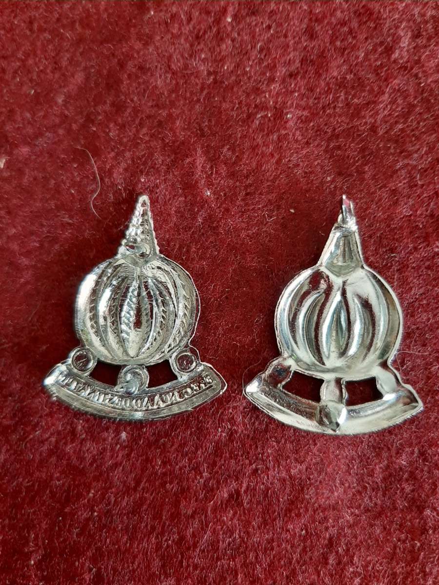 SADF - FINANCIAL SERVICES COLLAR BADGES - PINS INTACT