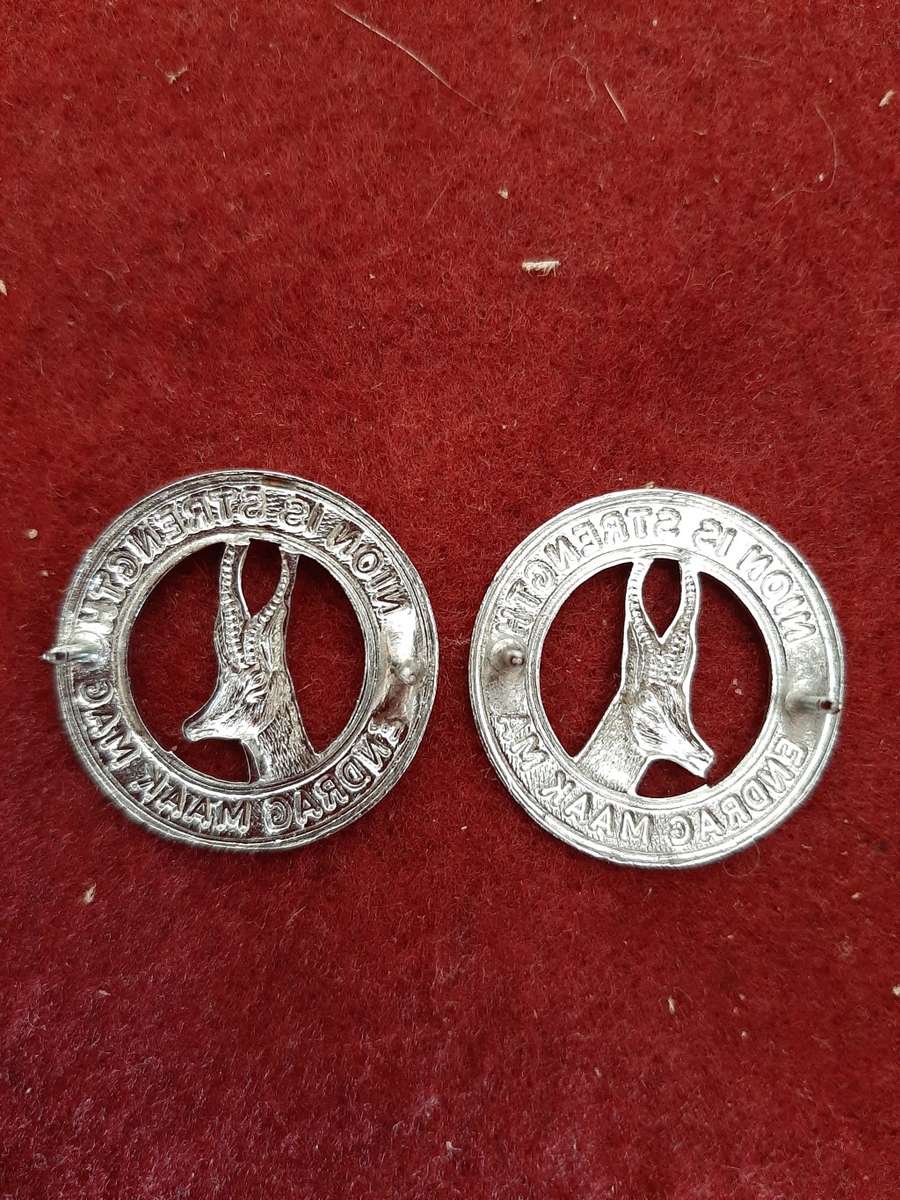 SADF -- GENERAL SERVICE COLLAR BADGES -- ALL PINS INTACT